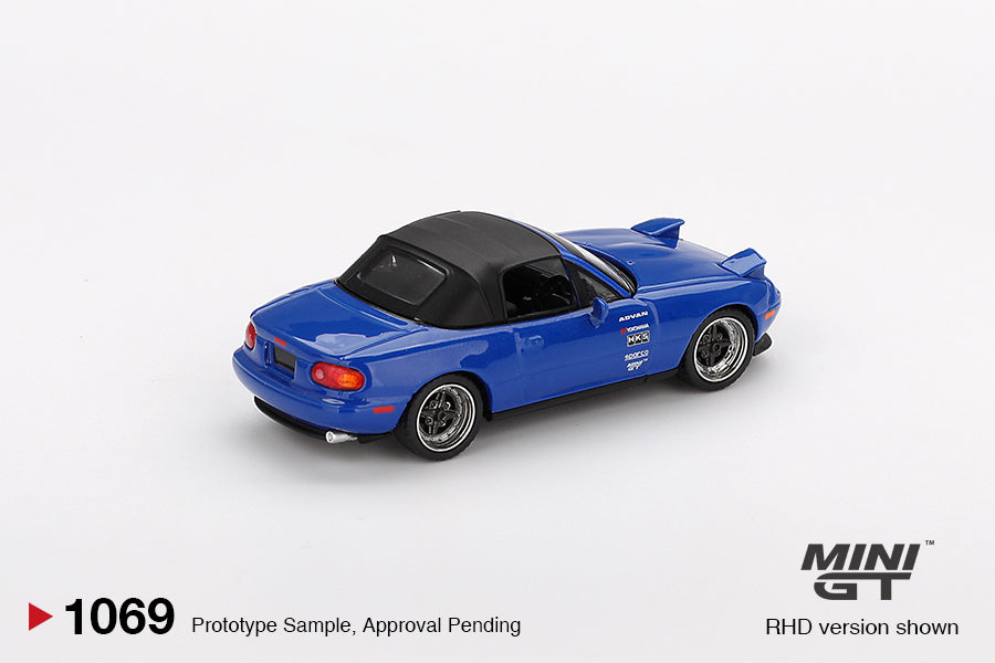 1/64 MiniGT Mazda Miata MX-5 (NA) Tuned Version (Dark Blue) (MGT01069)