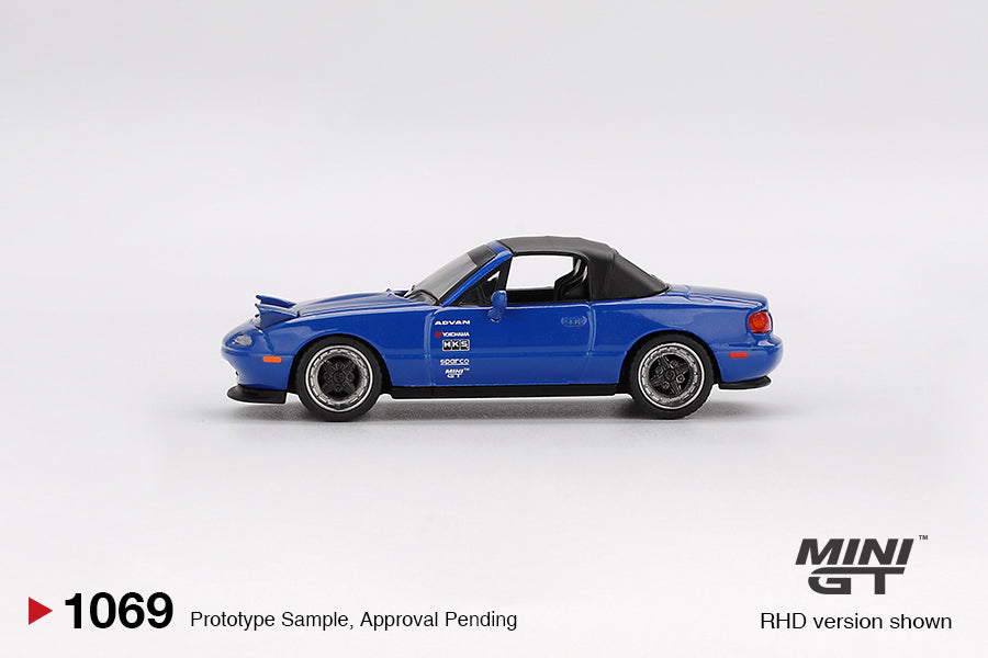1/64 MiniGT Mazda Miata MX-5 (NA) Tuned Version (Dark Blue) (MGT01069)