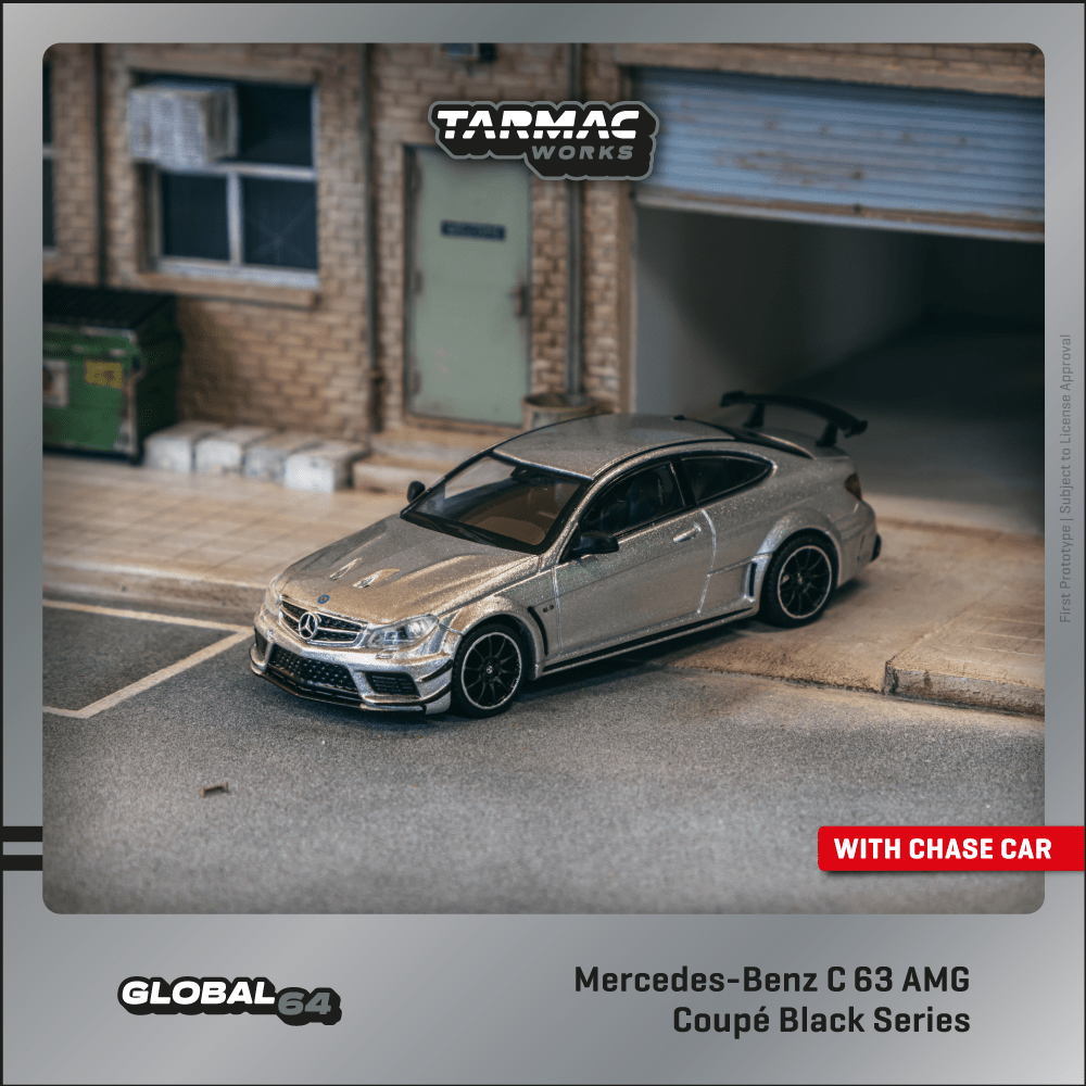 1/64 Tarmac Works Mercedes-Benz C 63 AMG Coupé Black Series Silver Metallic (Chance of Chase Car)