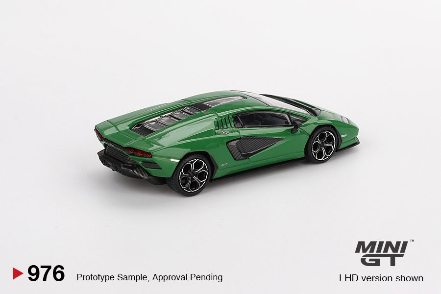 1/64 MiniGT Lamborghini Countach LPI 800-4 (Verde Medio) (MGT00976)