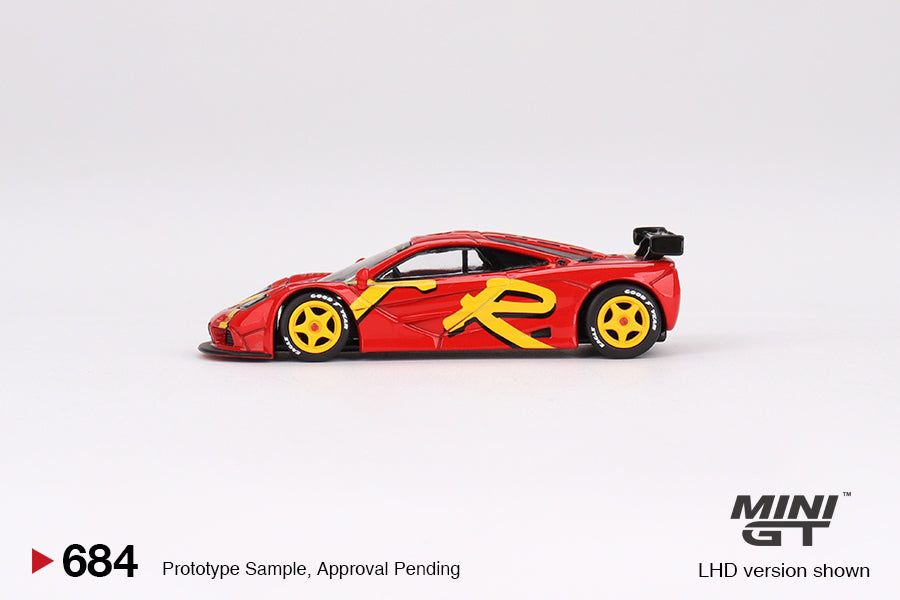 1/64 MiniGT McLaren F1 GTR 1996 Presentation (MGT00684)