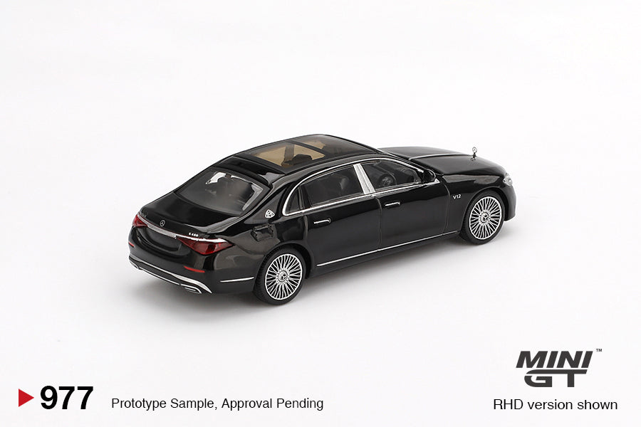 1/64 MiniGT Mercedes-Maybach S 680 (Black) (MGT00977)