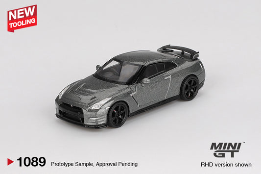 1/64 MiniGT NISSAN GT-R 2013 (Dark Metal Gray NISMO R35 CRS Version) (MGT01089)