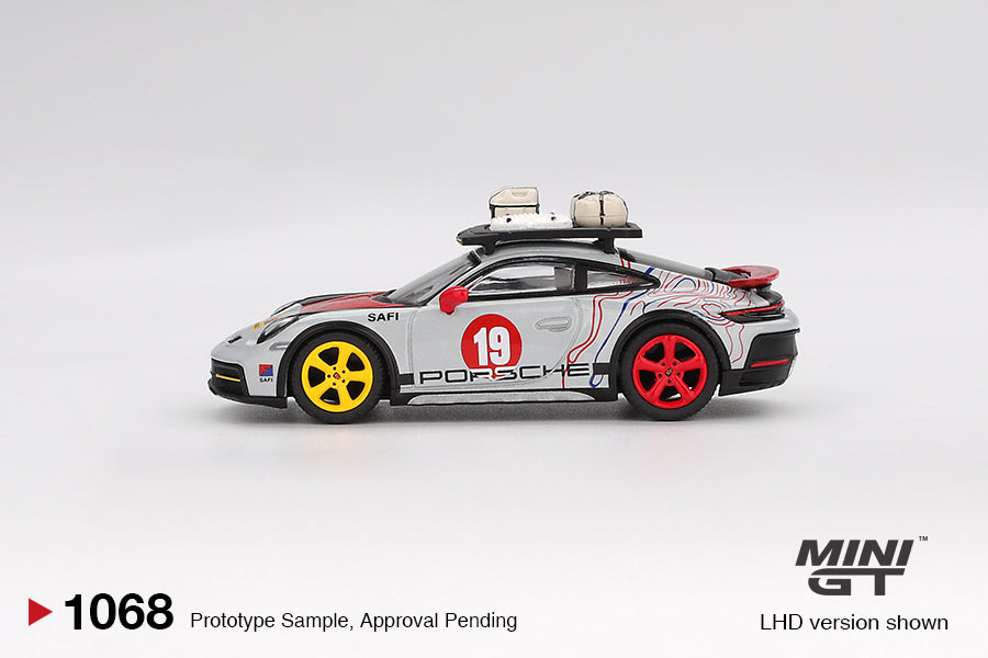 1/64 MiniGT Porsche 911 Dakar ("Uncle Rally") (MGT01068)